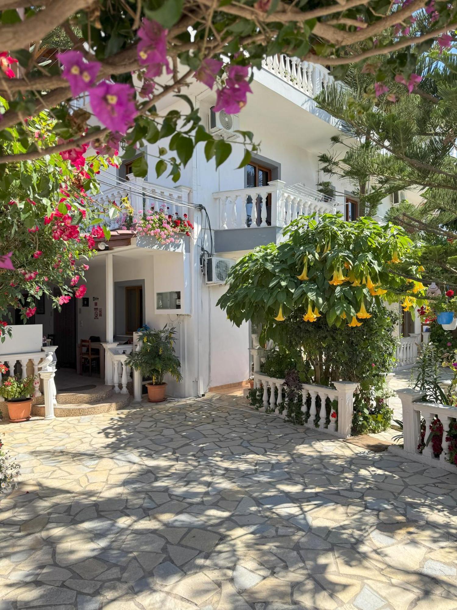 Garden Villa Veli Ksamil Exterior photo